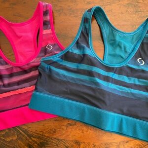 TWO Brooks Moving Comfort pullover racer-back sports bras
